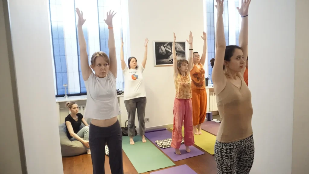 200 hour Yoga TTC in Rishikesh