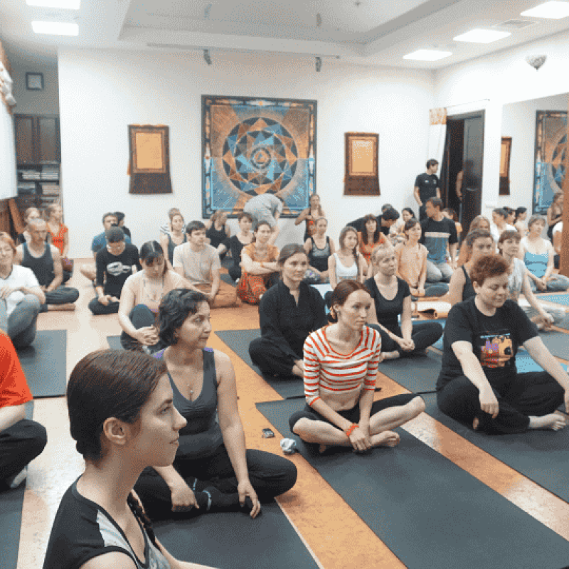 500-hour yoga teacher training course